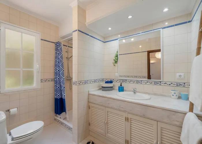 Boa Vista By An Island Villa Funchal (Madeira)